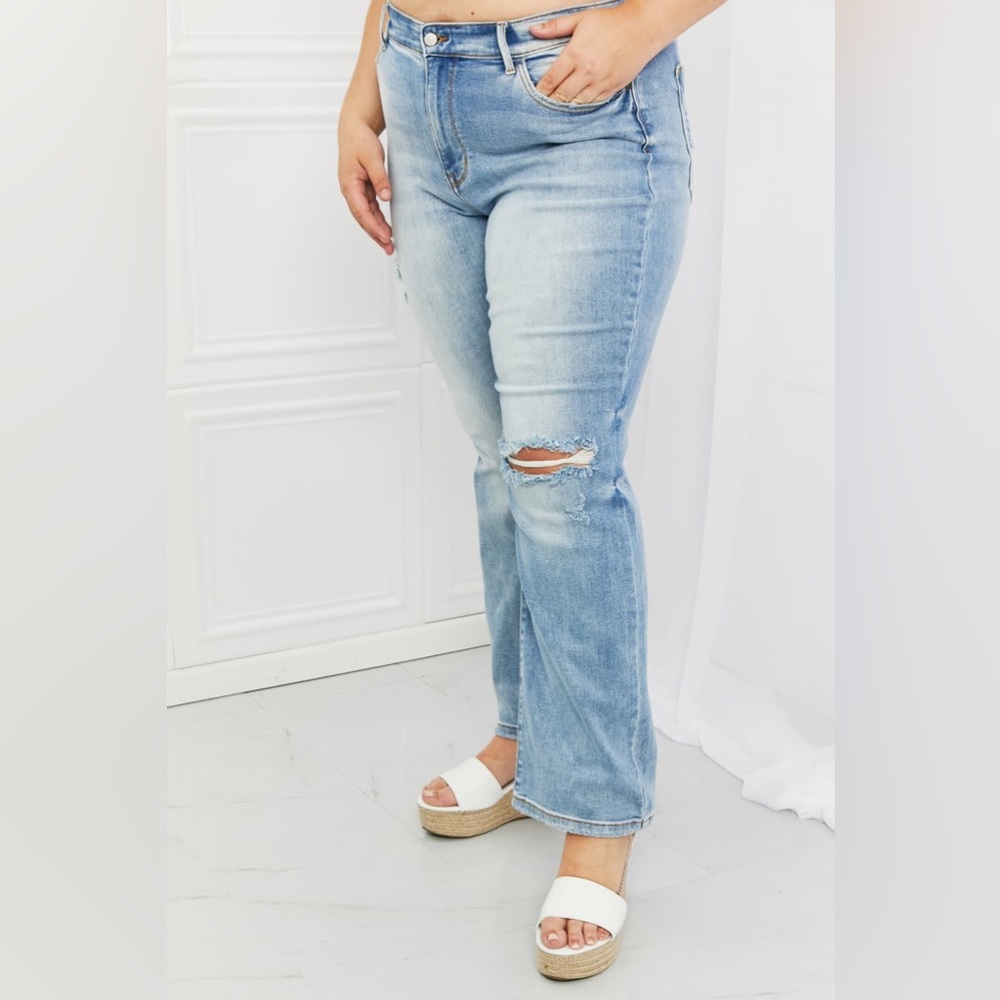 Judy Blue Straight Leg Jeans.  Size 16W.  NWT.